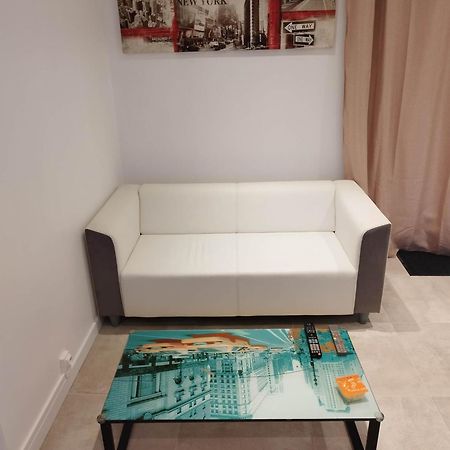 Le New York Bisontin 2 Apartment Besancon Luaran gambar