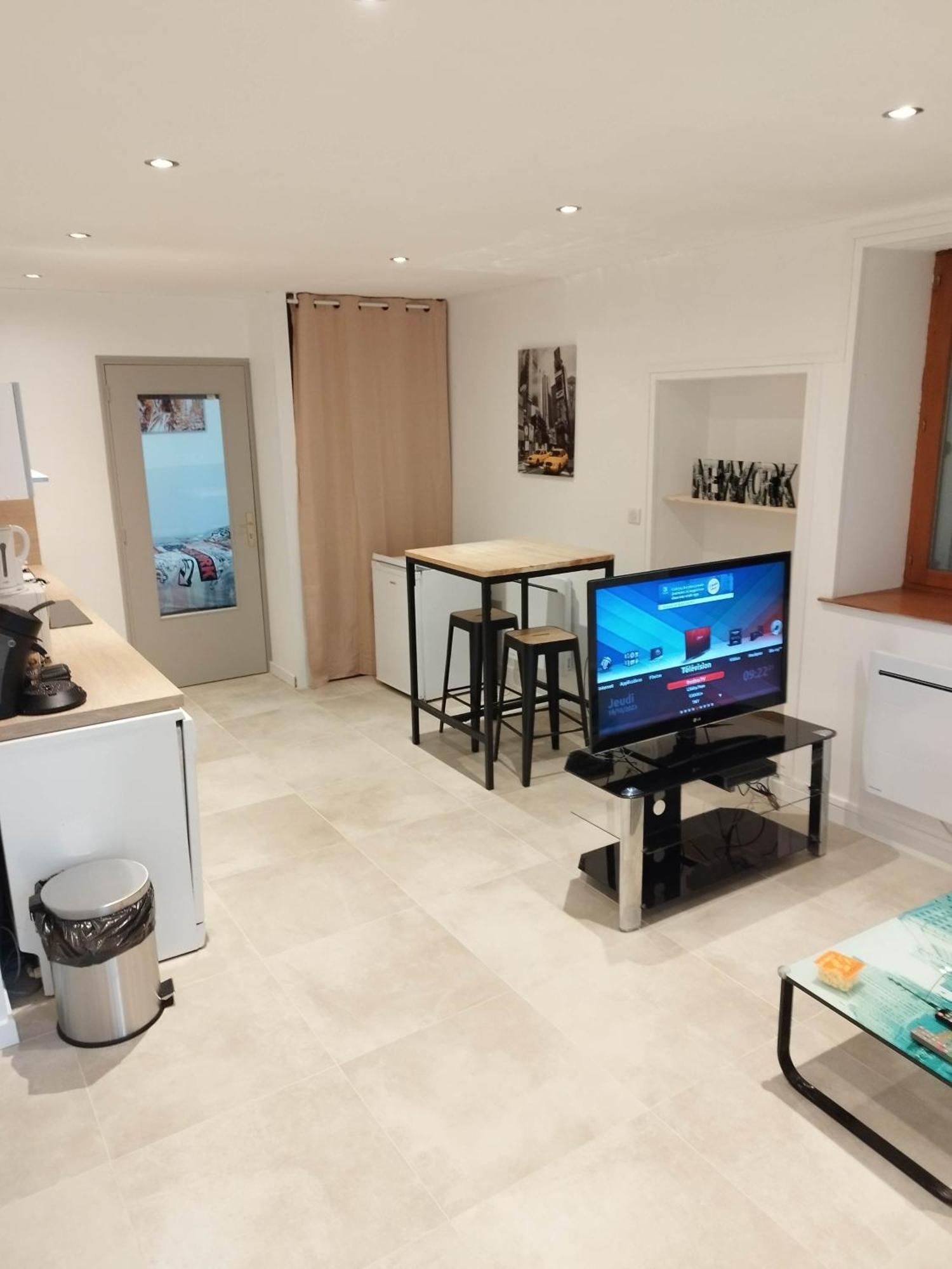 Le New York Bisontin 2 Apartment Besancon Luaran gambar